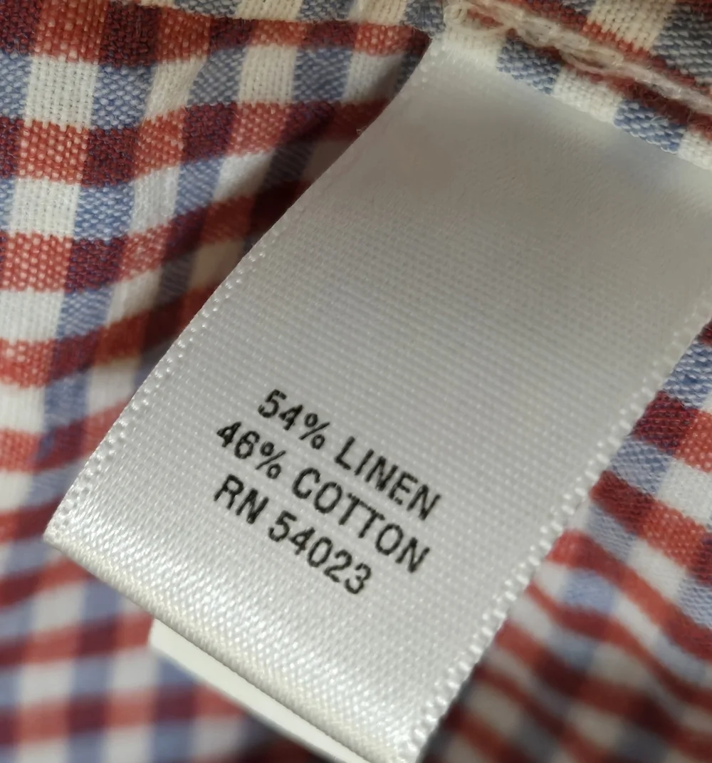 Banana Republic Men's Red & Blue Checked Collared Button-Up Dress Shirt, Size L